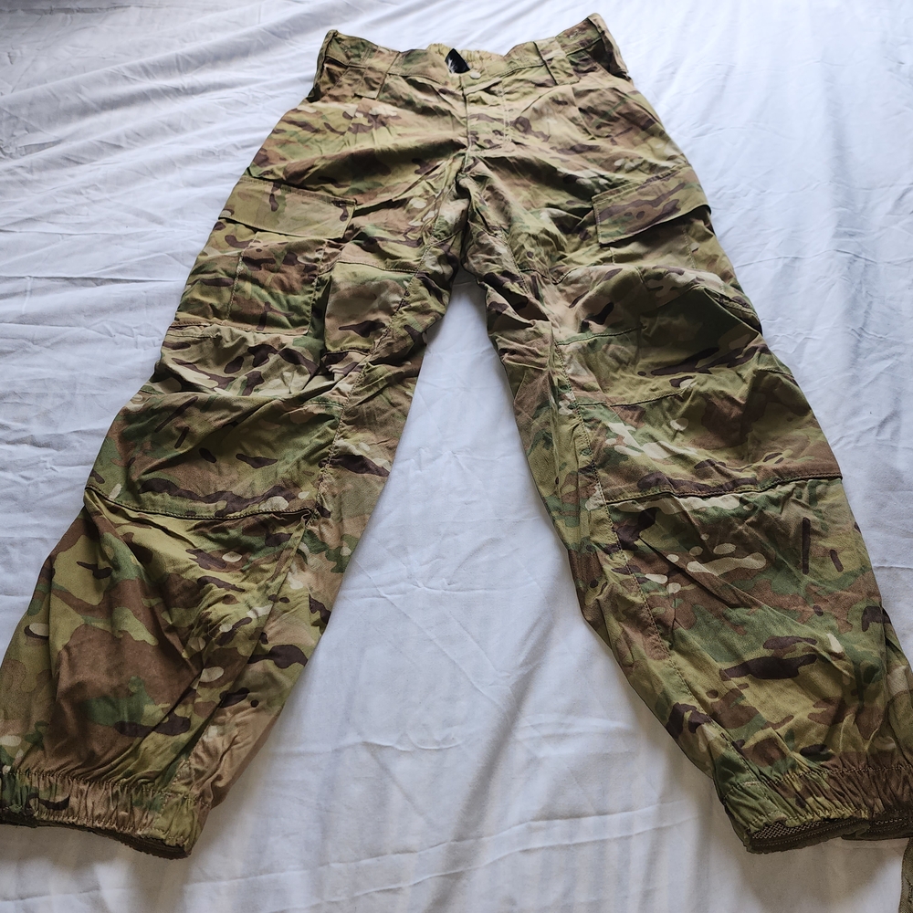 GEN III TROUSER,SOFT SHELL COLD WEATHER Men's Camouflage Cargo Pants SZ S-S USED